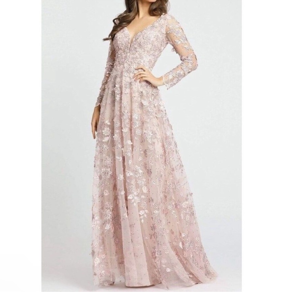 Mac Duggal Appliqu Embroidered Floral Lace Deep V Neck A-Line Gown - Reemoly